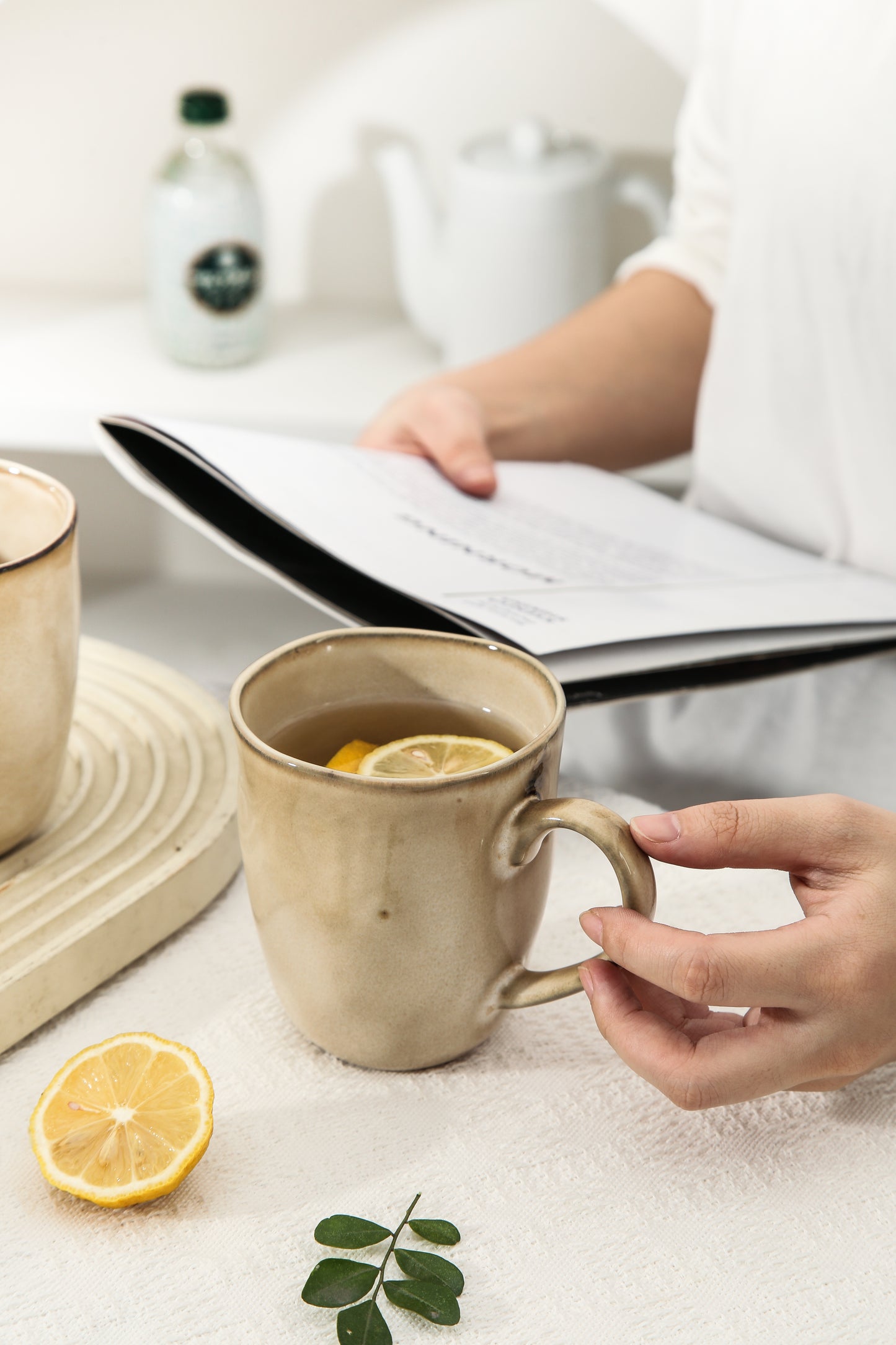 4-Piece Stoneware Mug Set in Crema