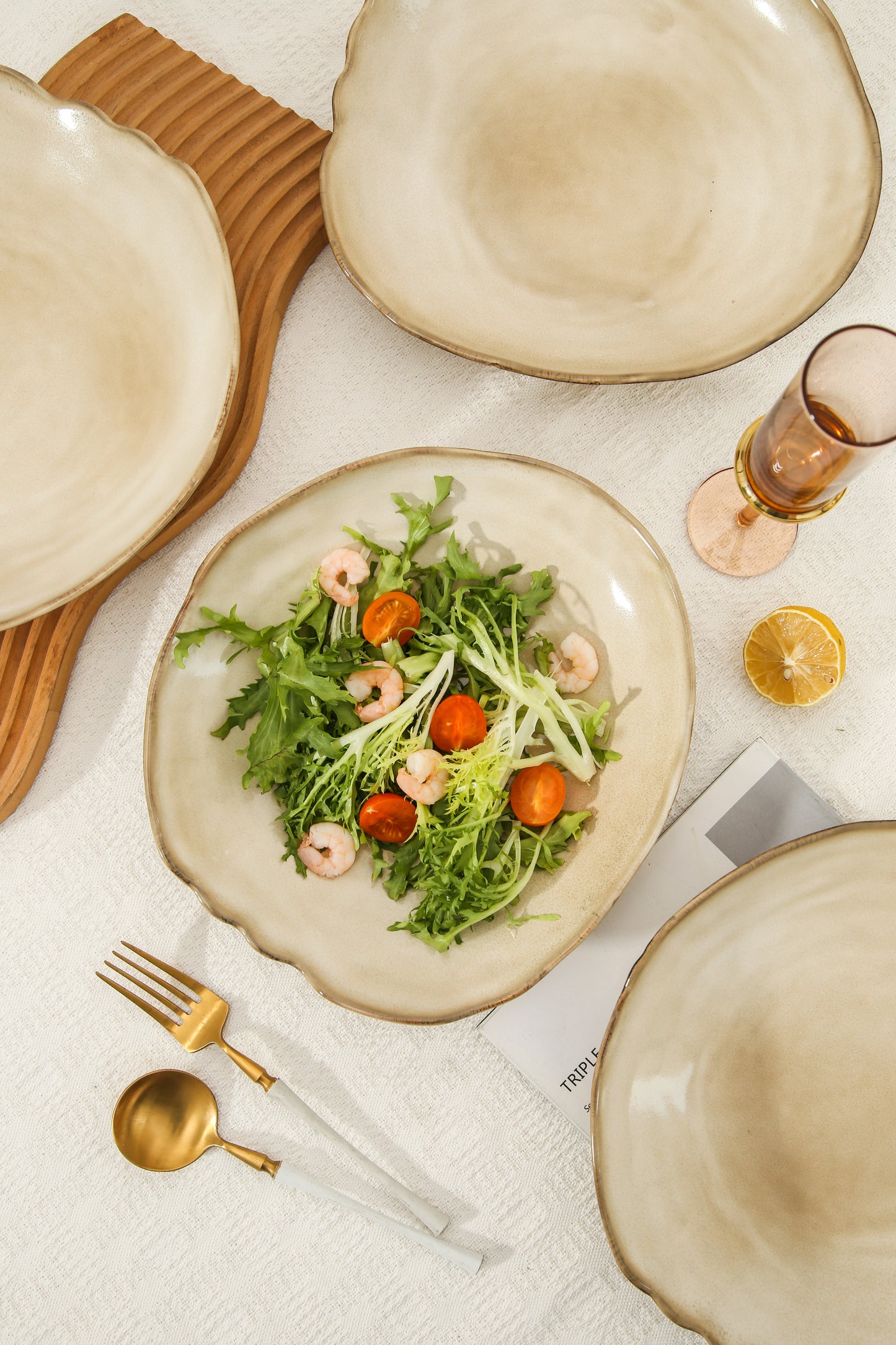 4-Piece Stoneware Deep Plate Set in Crema