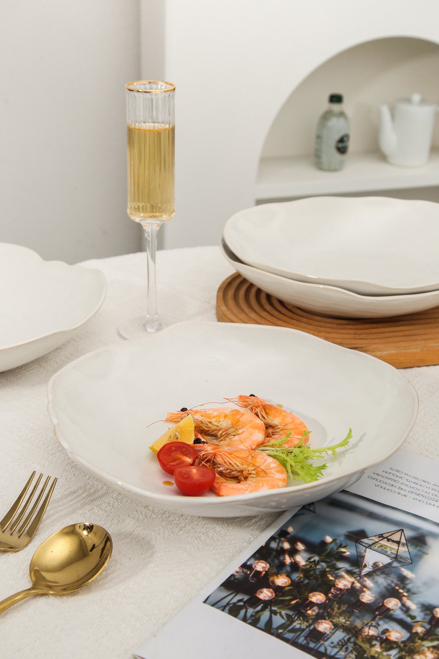 4-Piece Stoneware Deep Plate Set in Pearl White