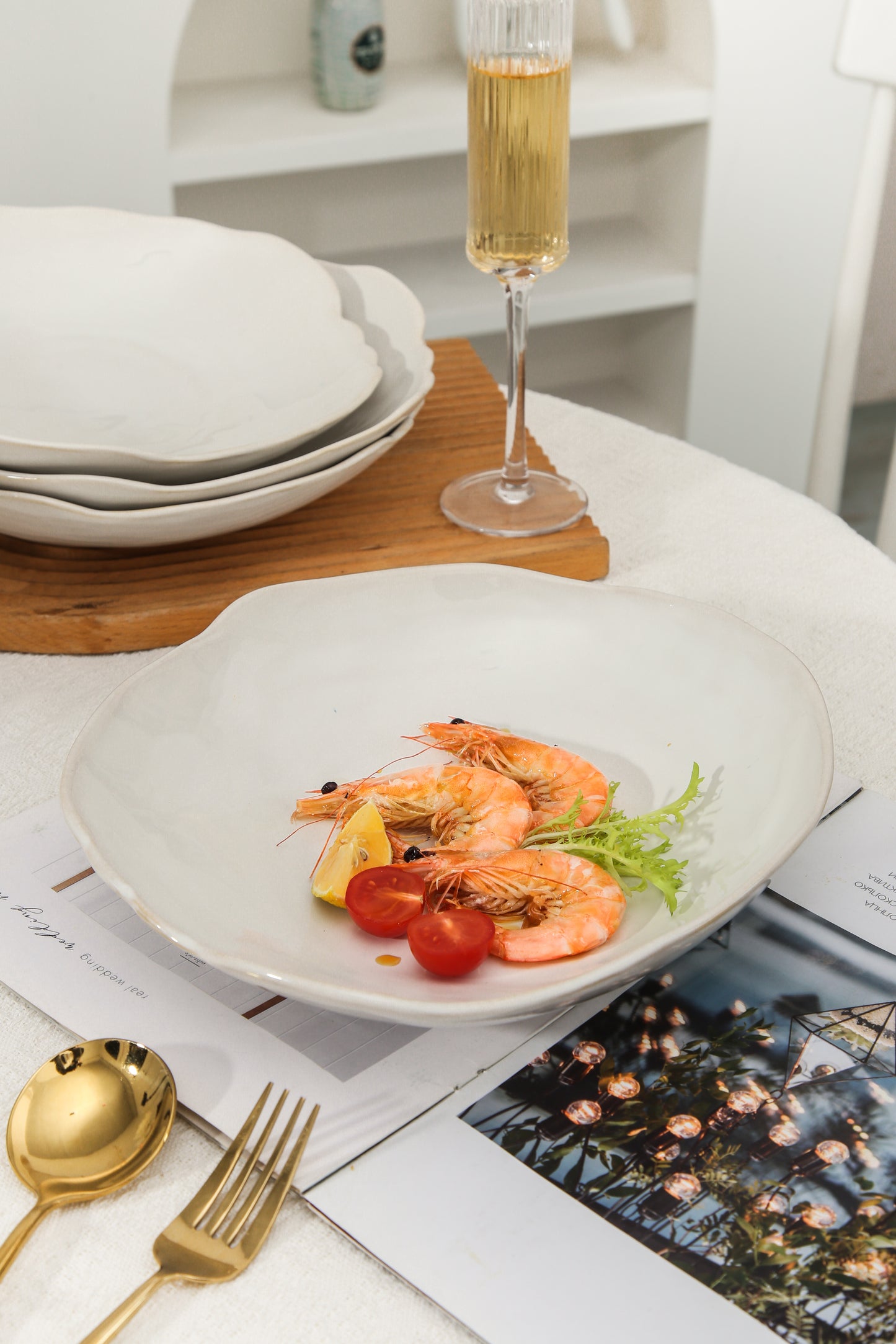 4-Piece Stoneware Deep Plate Set in Pearl White