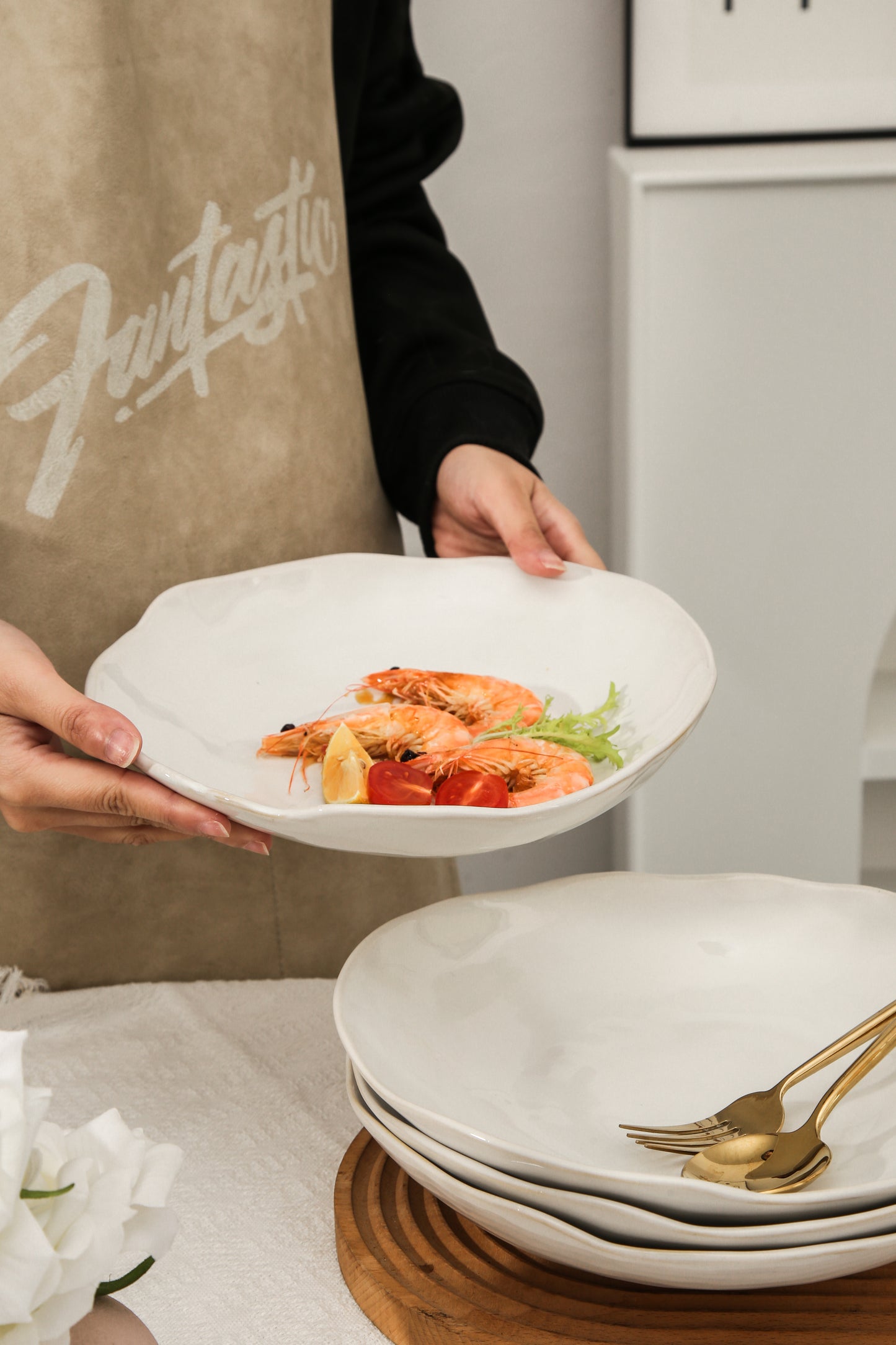 4-Piece Stoneware Deep Plate Set in Pearl White