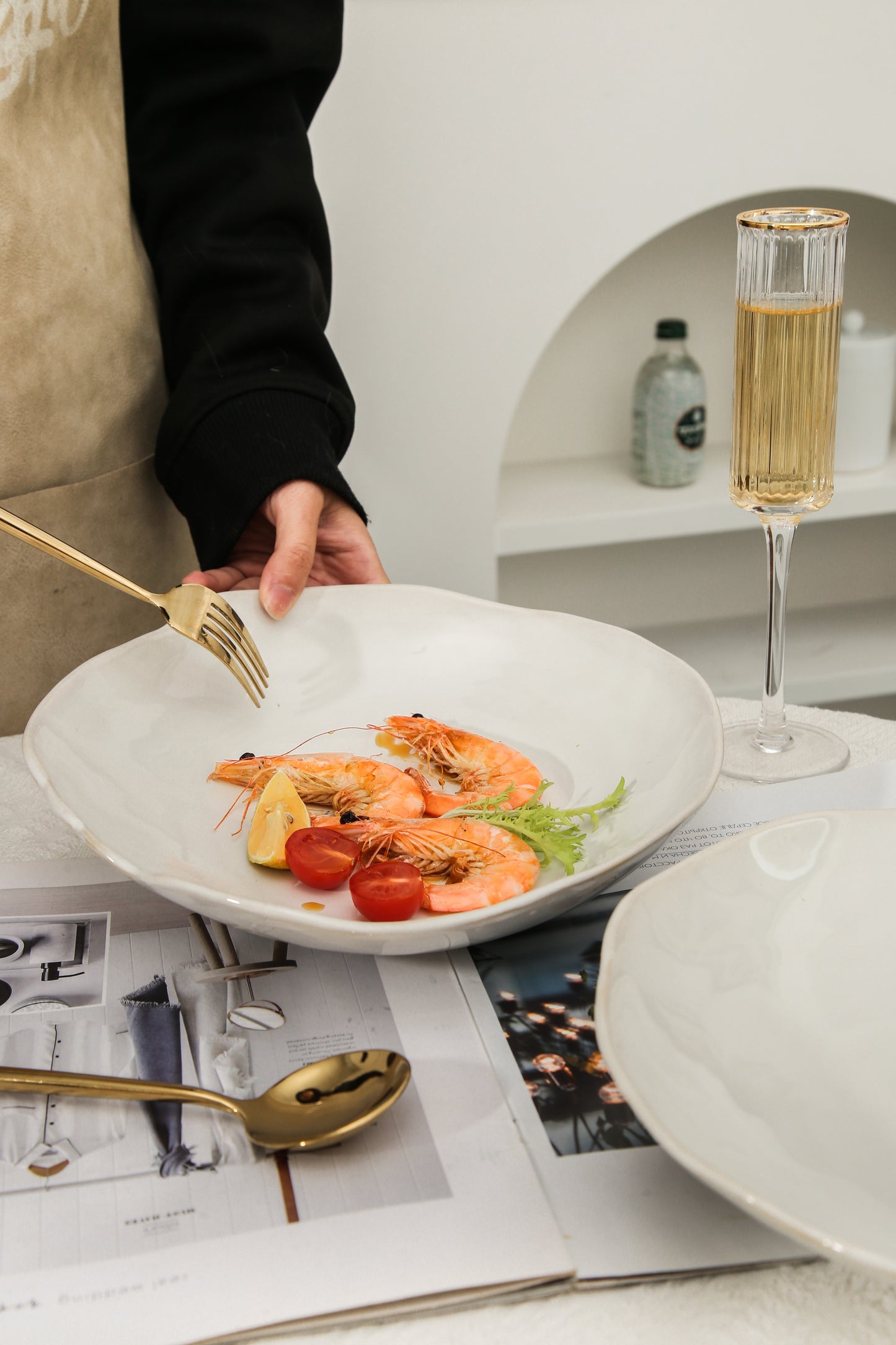 4-Piece Stoneware Deep Plate Set in Pearl White