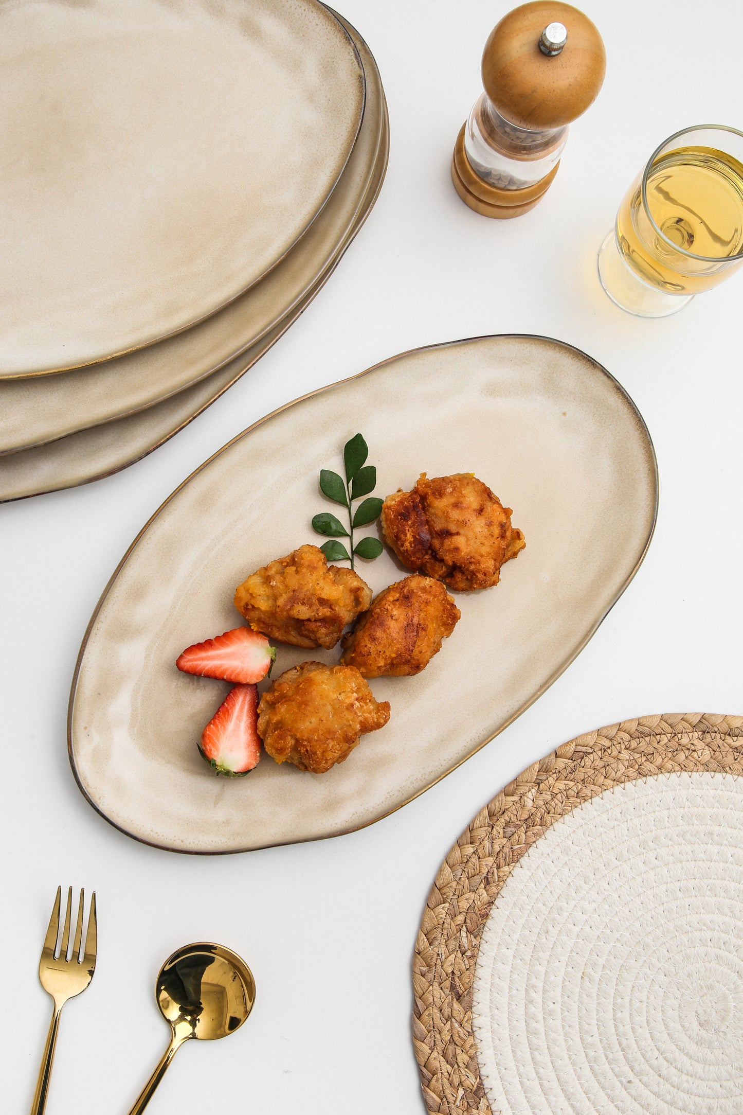 3-Piece Stoneware Serving Platter Set in Crema