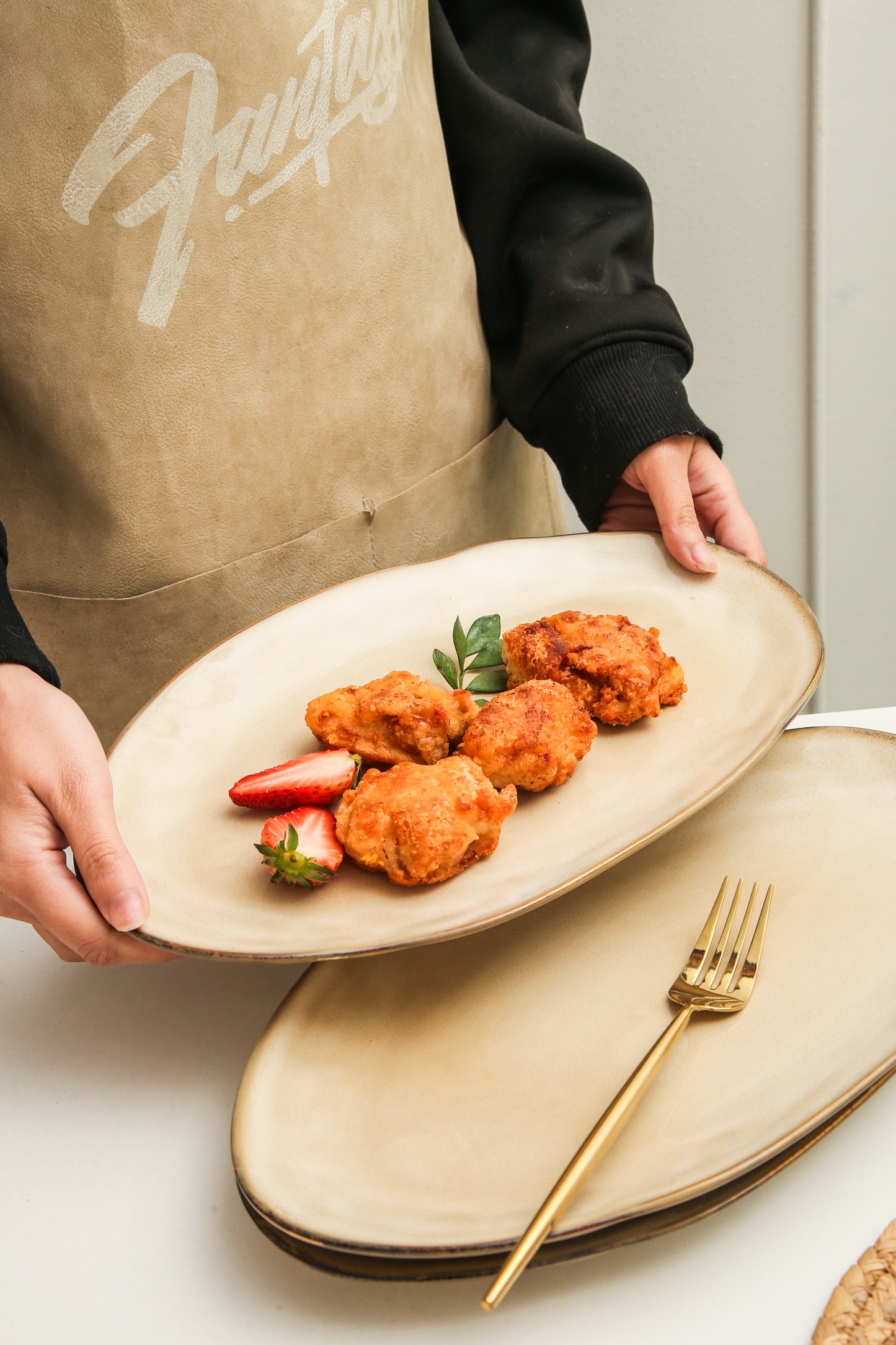 3-Piece Stoneware Serving Platter Set in Crema