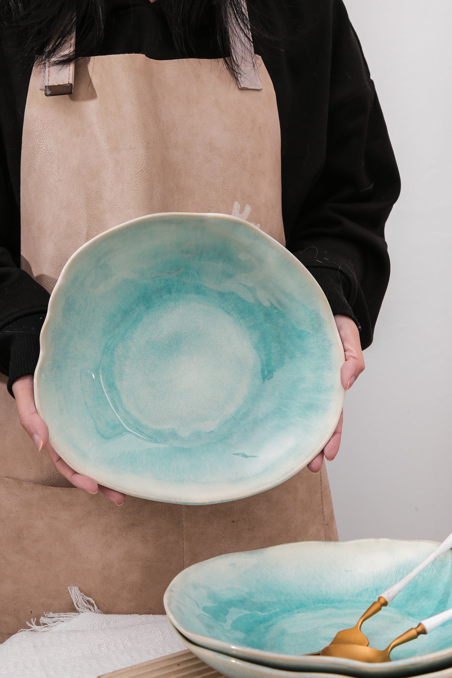 4-Piece Stoneware Deep Plate Set in Aqua Blue