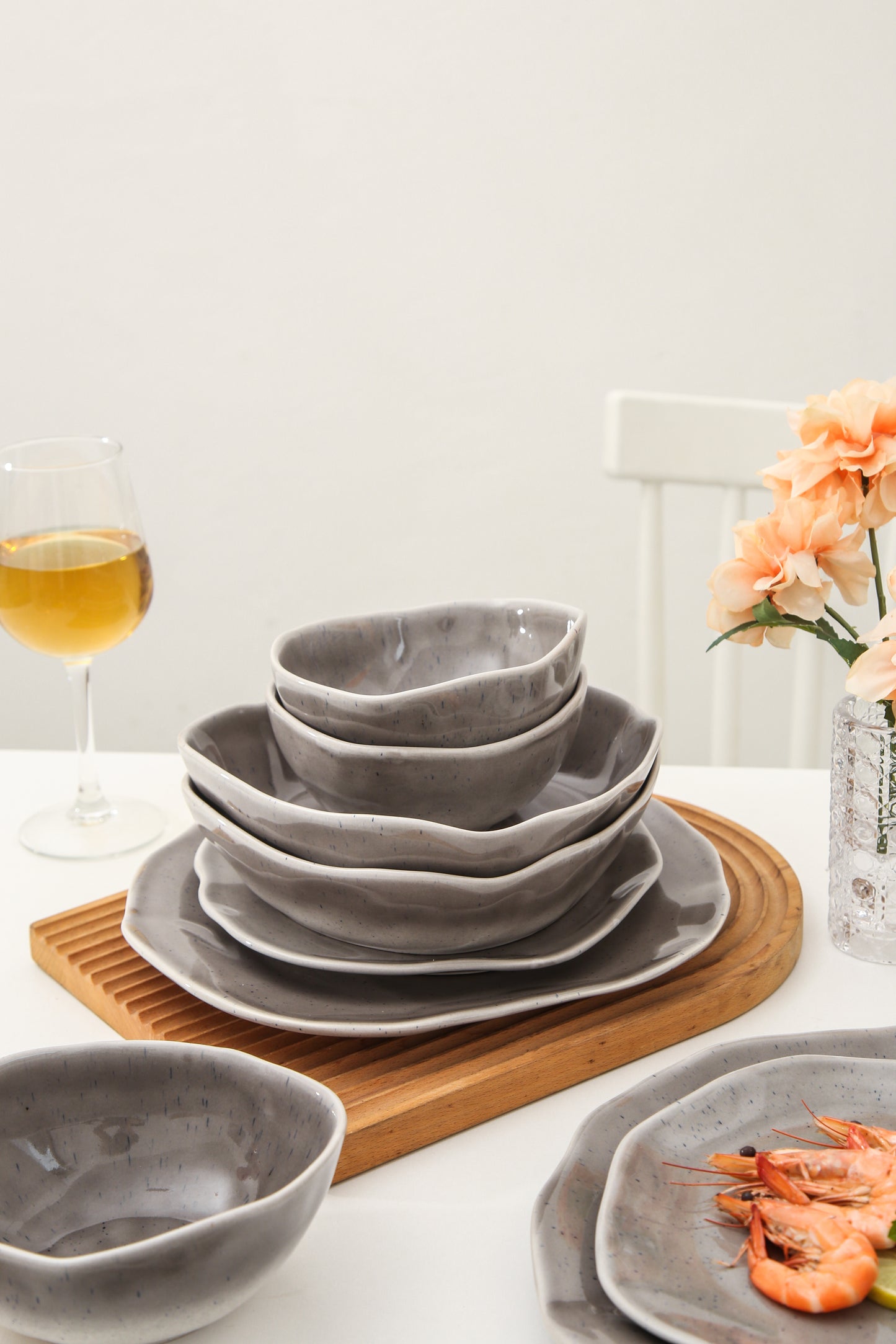 16-Piece Dinnerware Set – Moonstone Gray