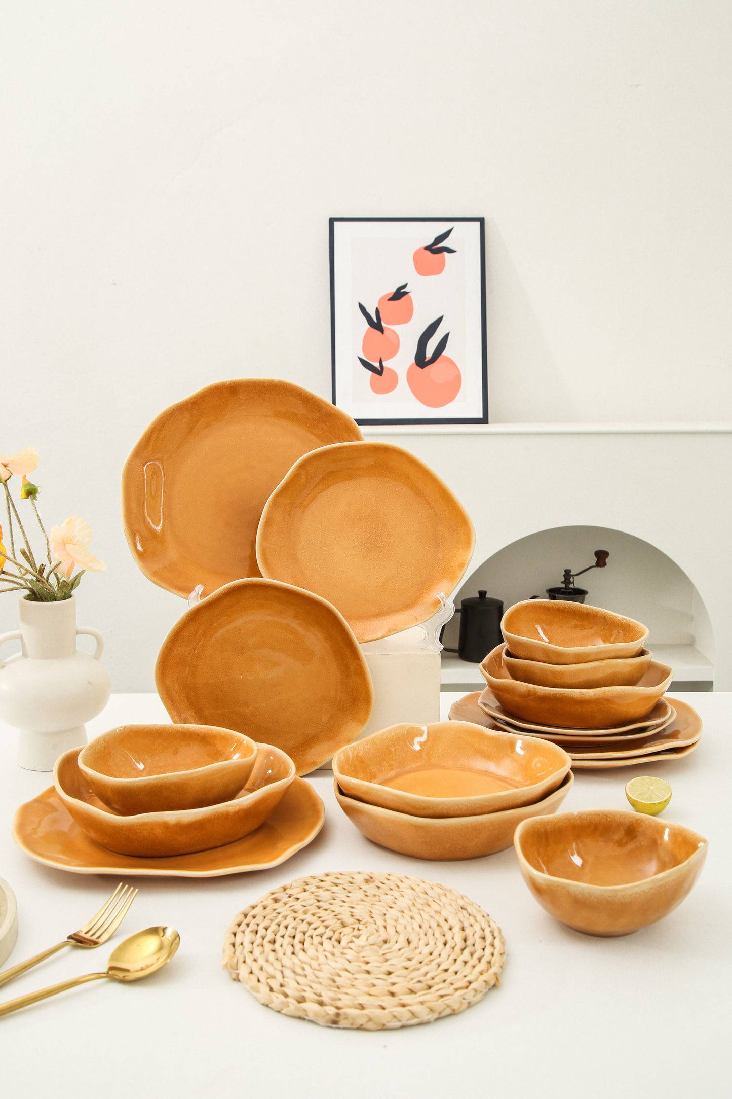 16-Piece Dinnerware Set – Golden Amber