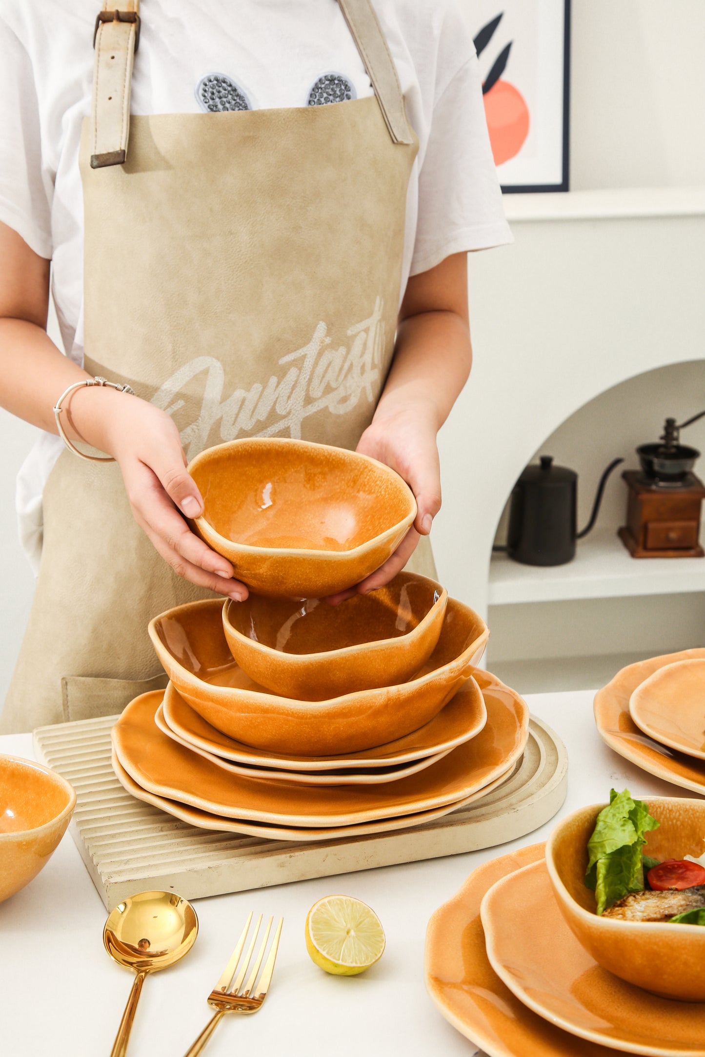 16-Piece Dinnerware Set – Golden Amber