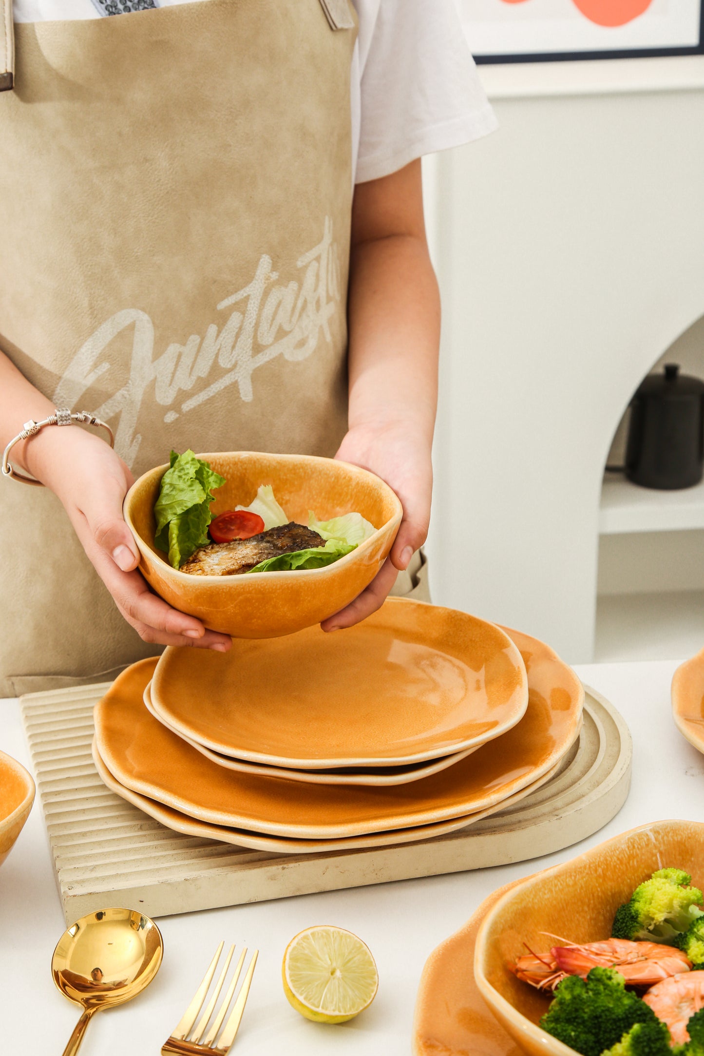 16-Piece Dinnerware Set – Golden Amber