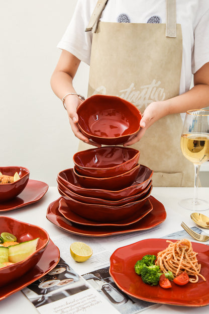 16-Piece Dinnerware Set – Garnet Rouge