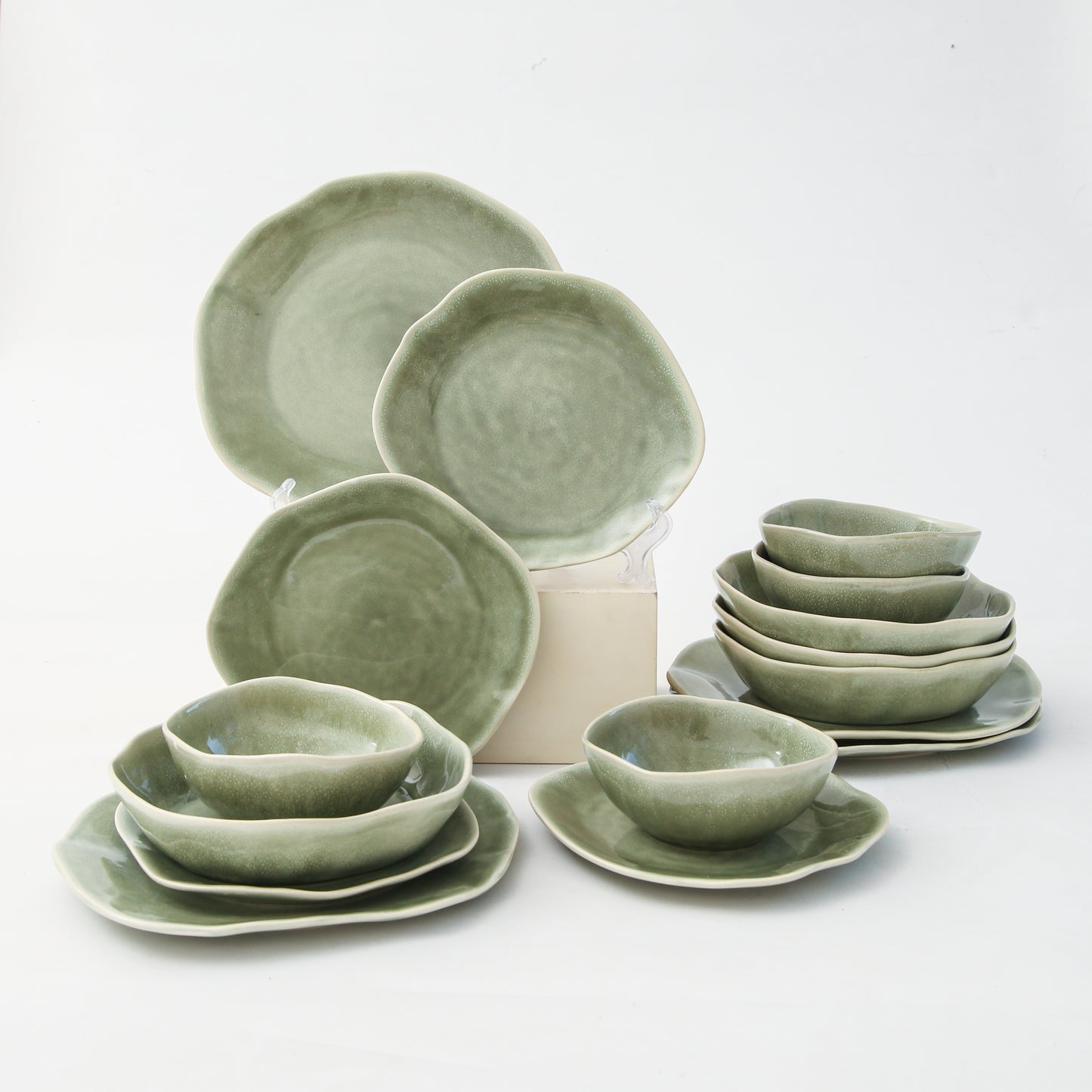 16 Piece Set Dinnerware Set-Royal Olive