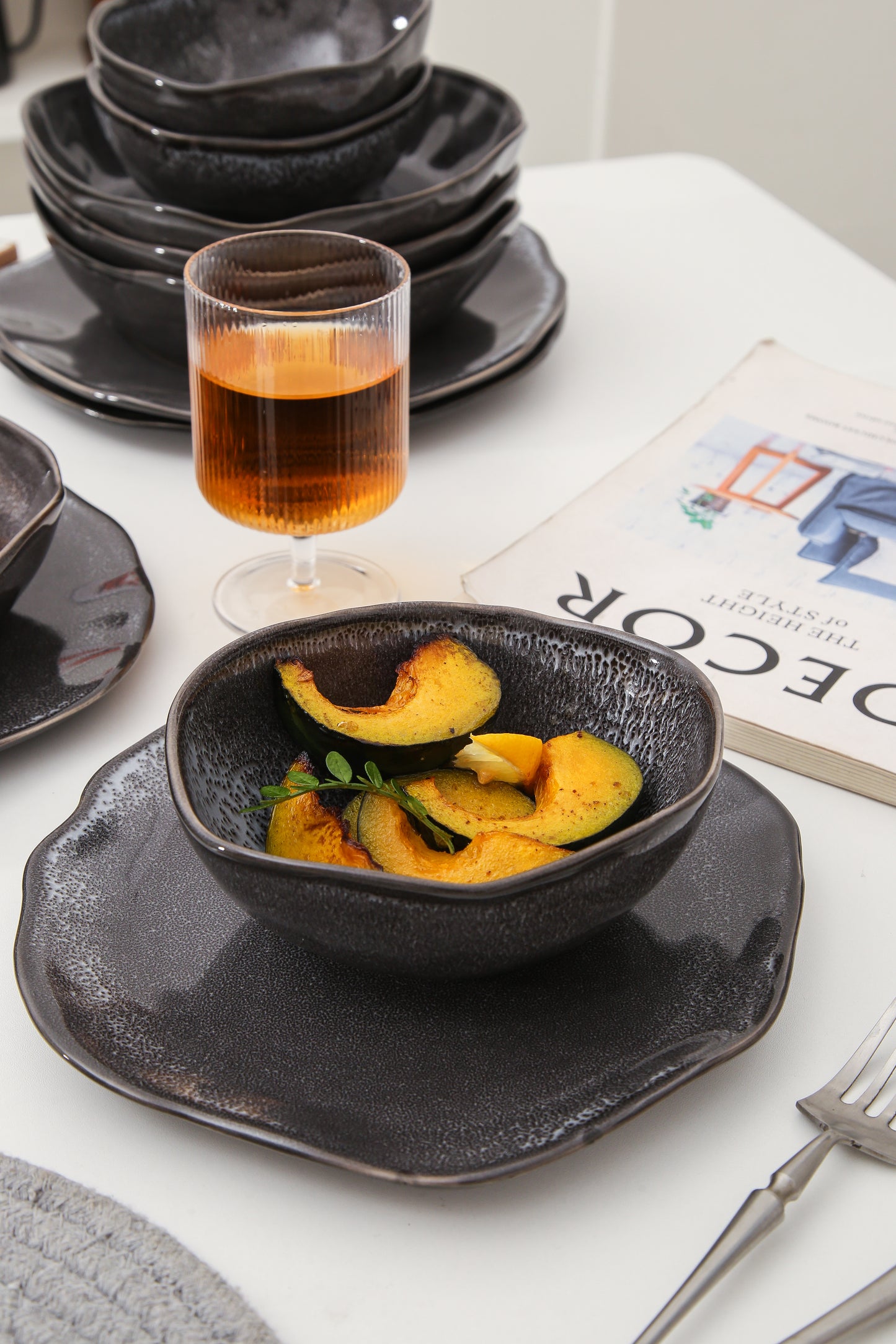 16-Piece Dinnerware Set – Slate Noir