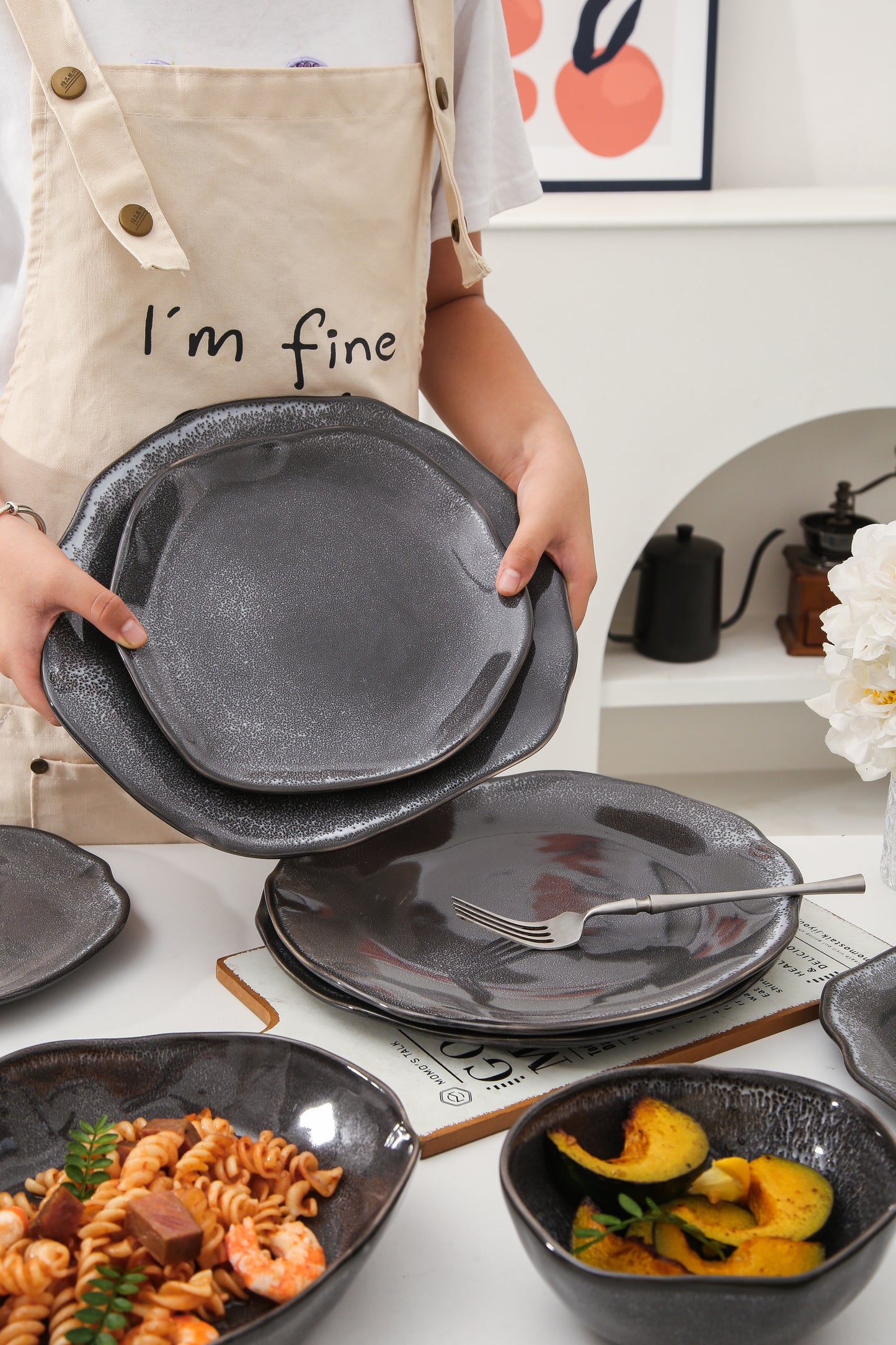 16-Piece Dinnerware Set – Slate Noir