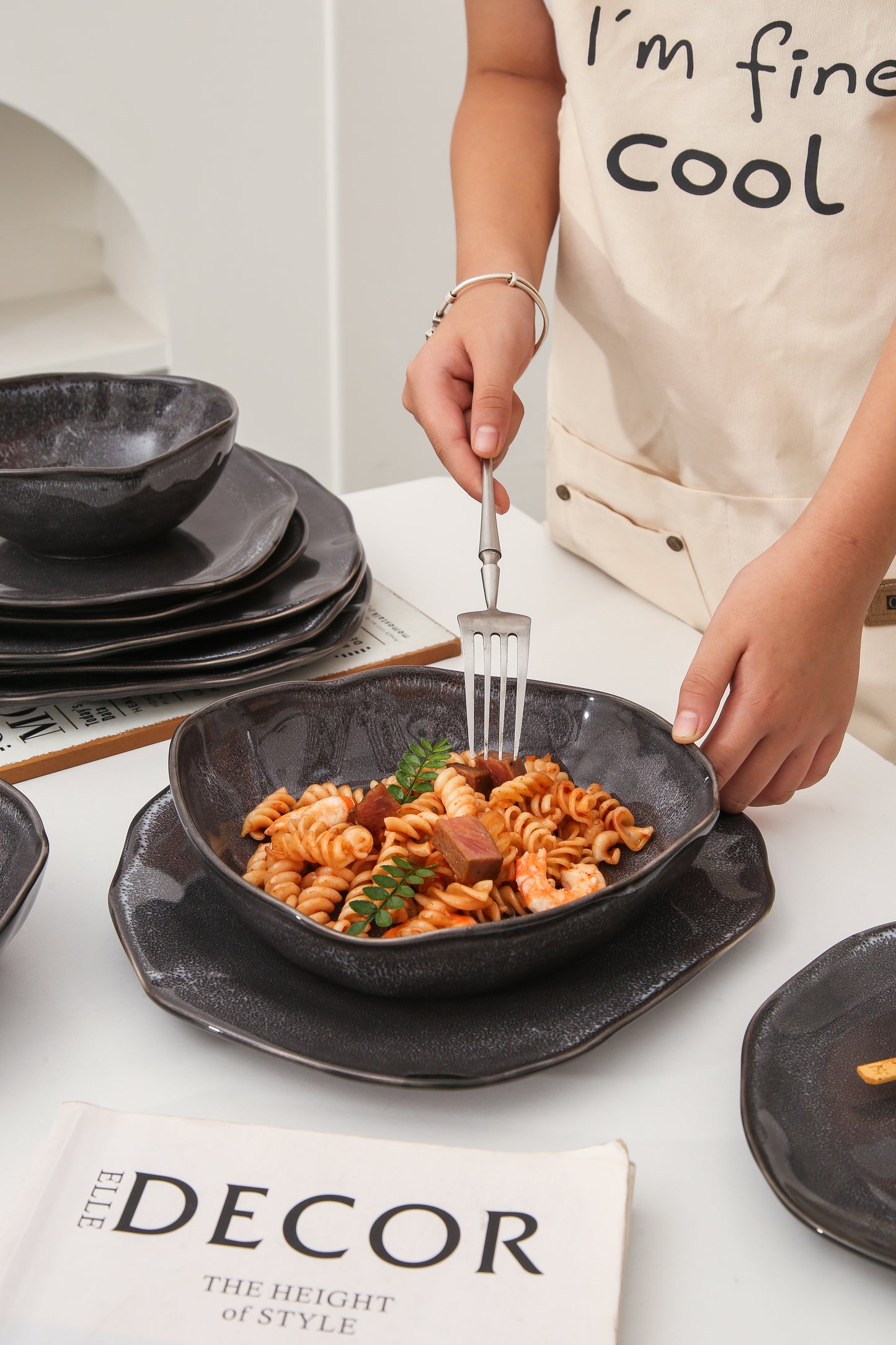 16-Piece Dinnerware Set – Slate Noir