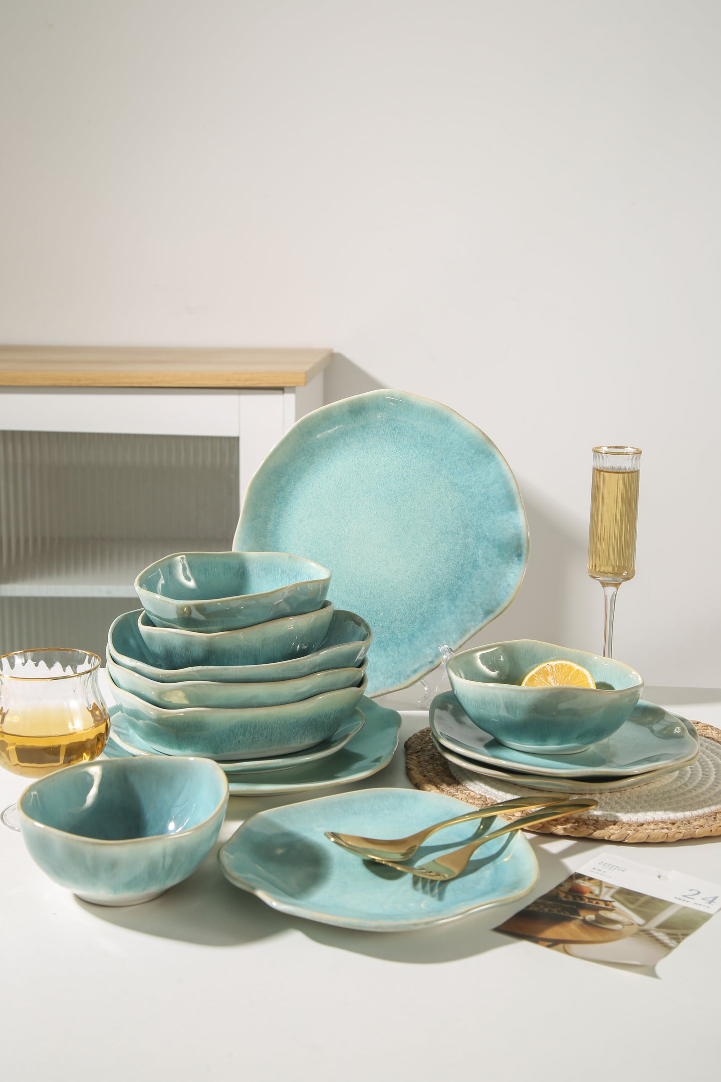 16-Piece Stoneware Set-Aqua Blue