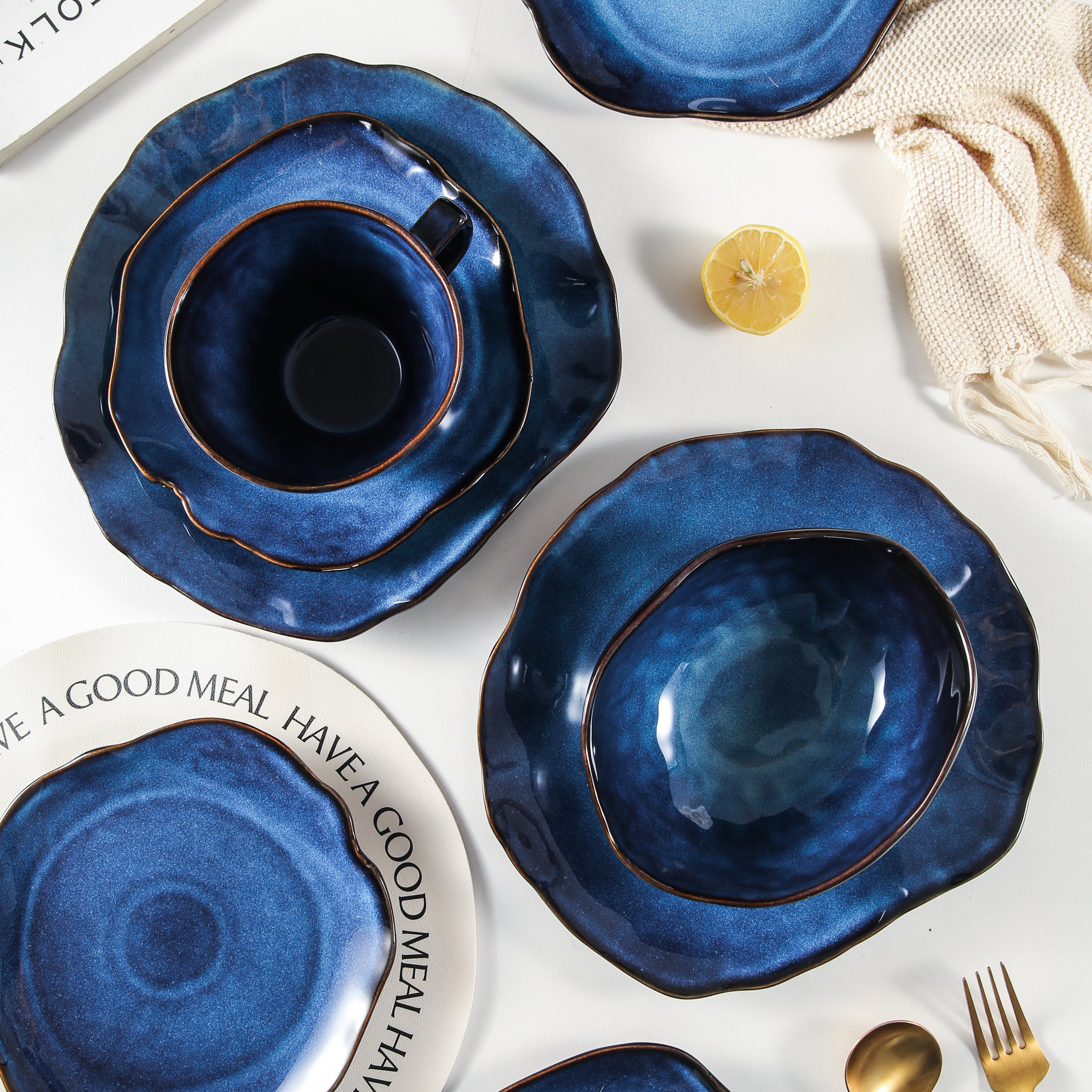 16-Piece Ocean Blue Porcelain Dinnerware Set