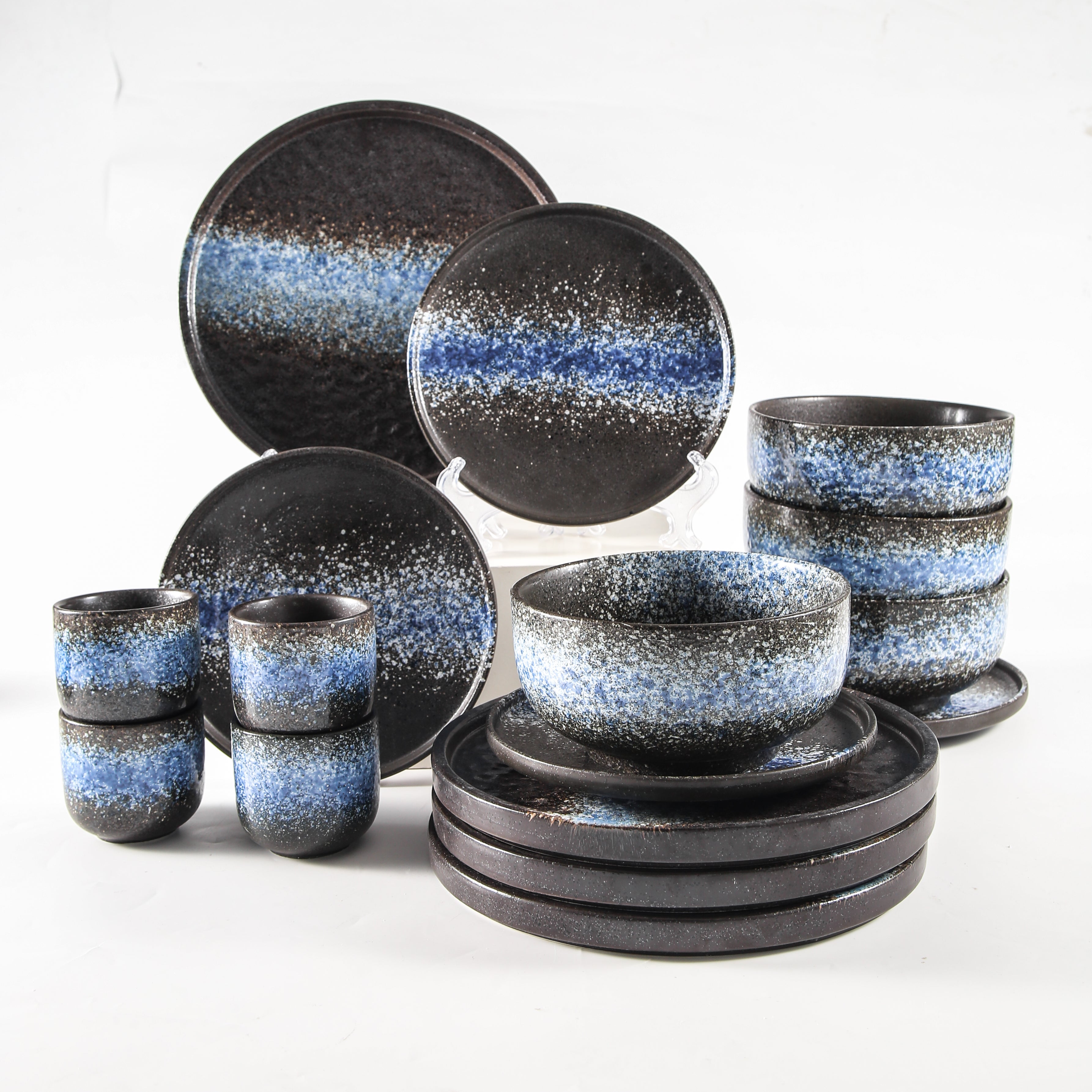 Iroha 16-Piece Stoneware Set