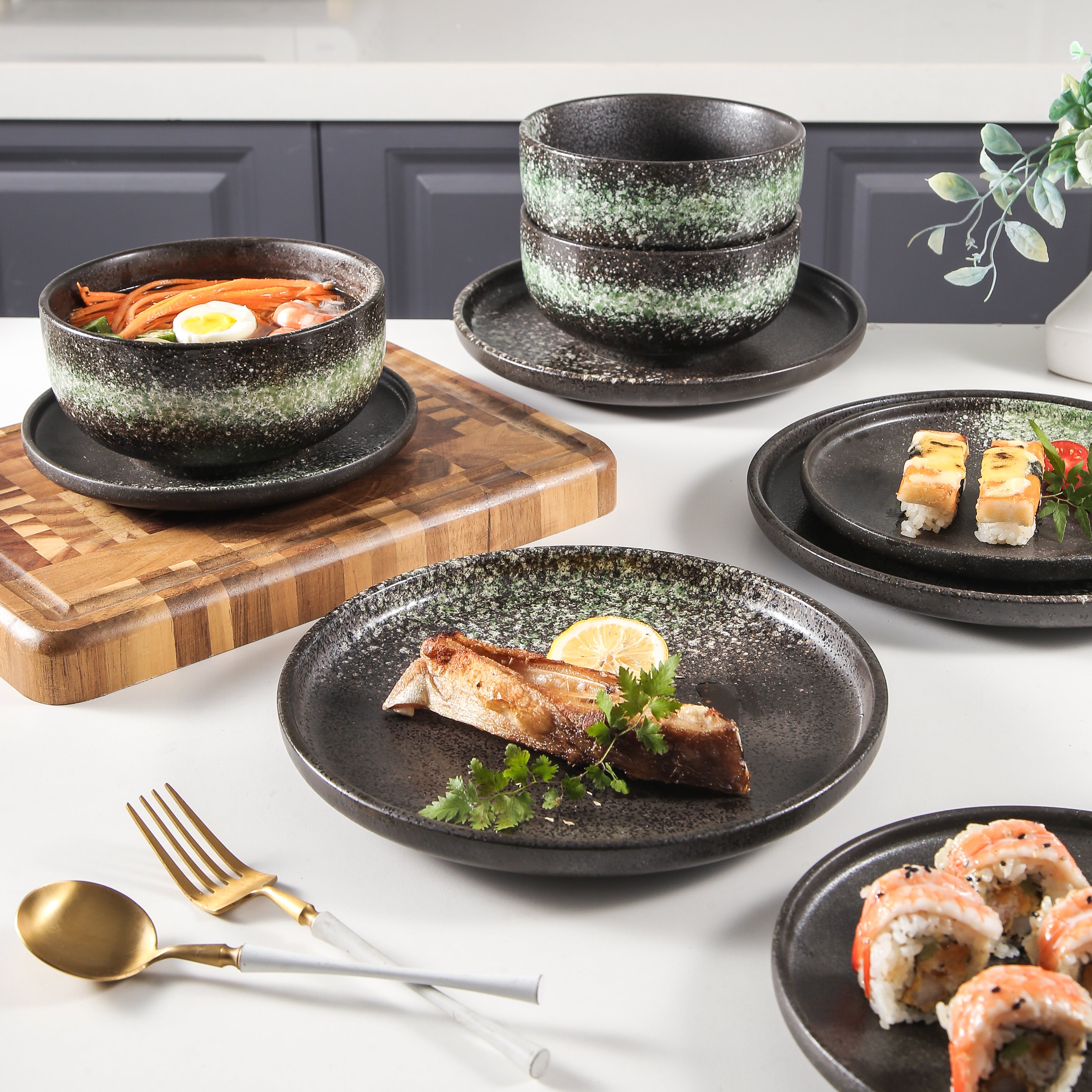 Iroha 16-Piece Stoneware Set