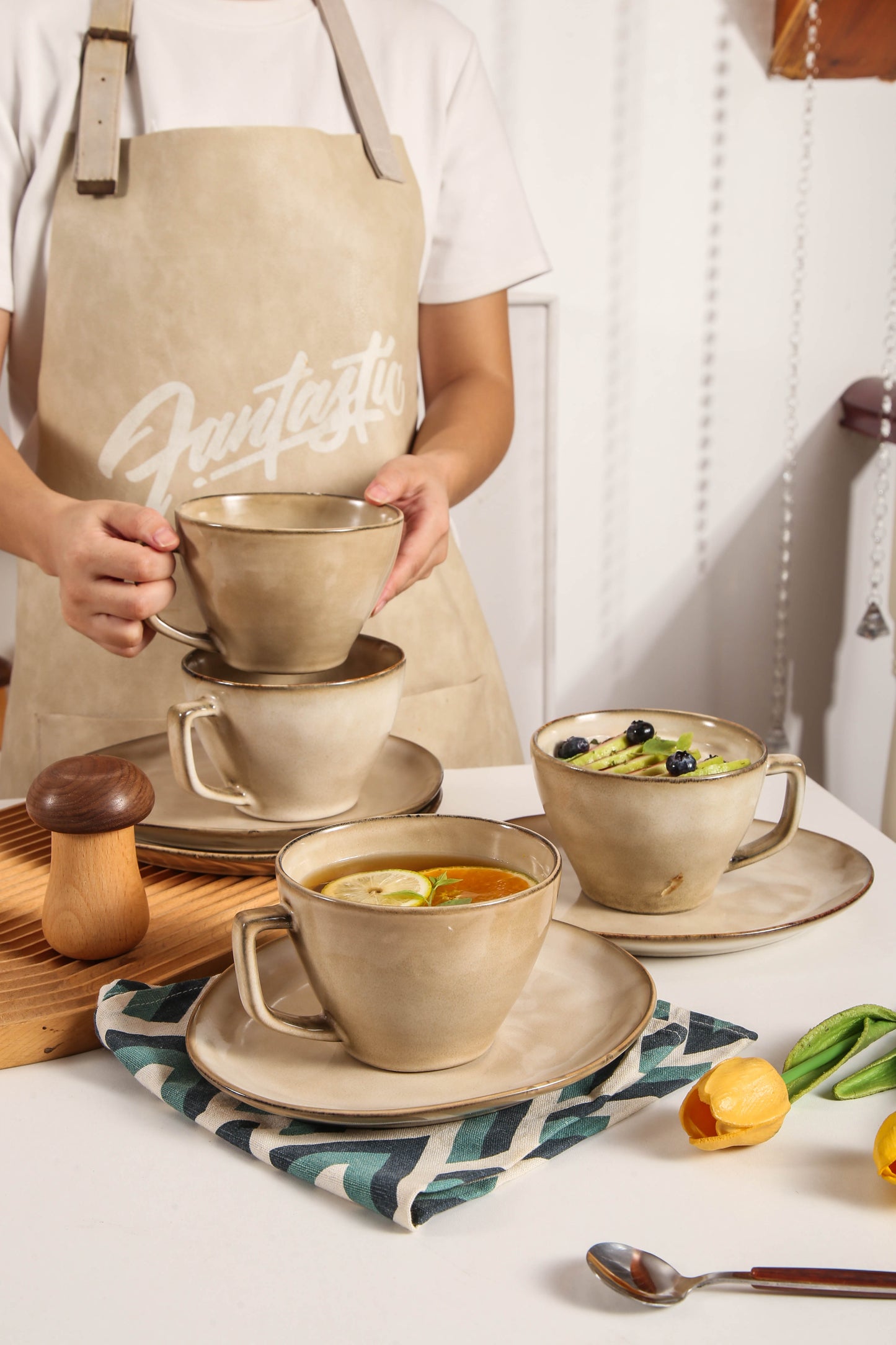 8-Piece Large Cup & Saucer Set-Crema