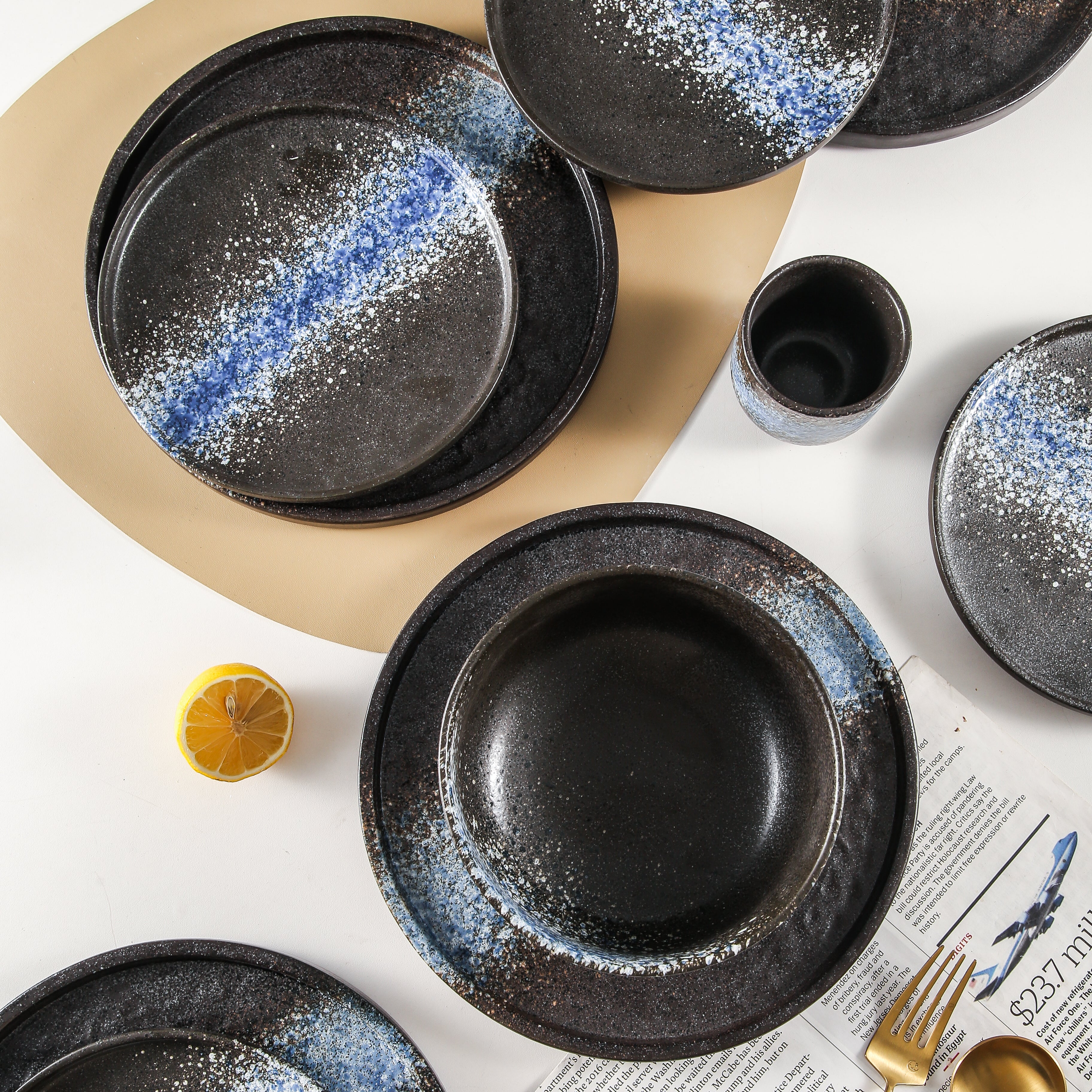 Iroha 16-Piece Stoneware Set