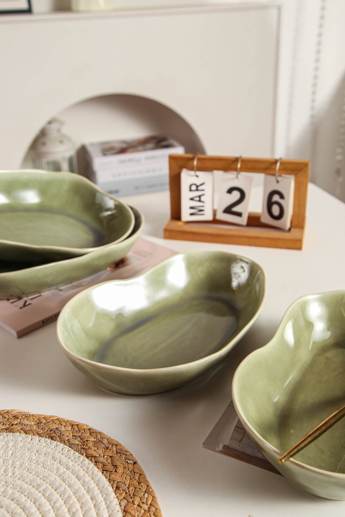 Royal Olive Organic Oval Plate Set