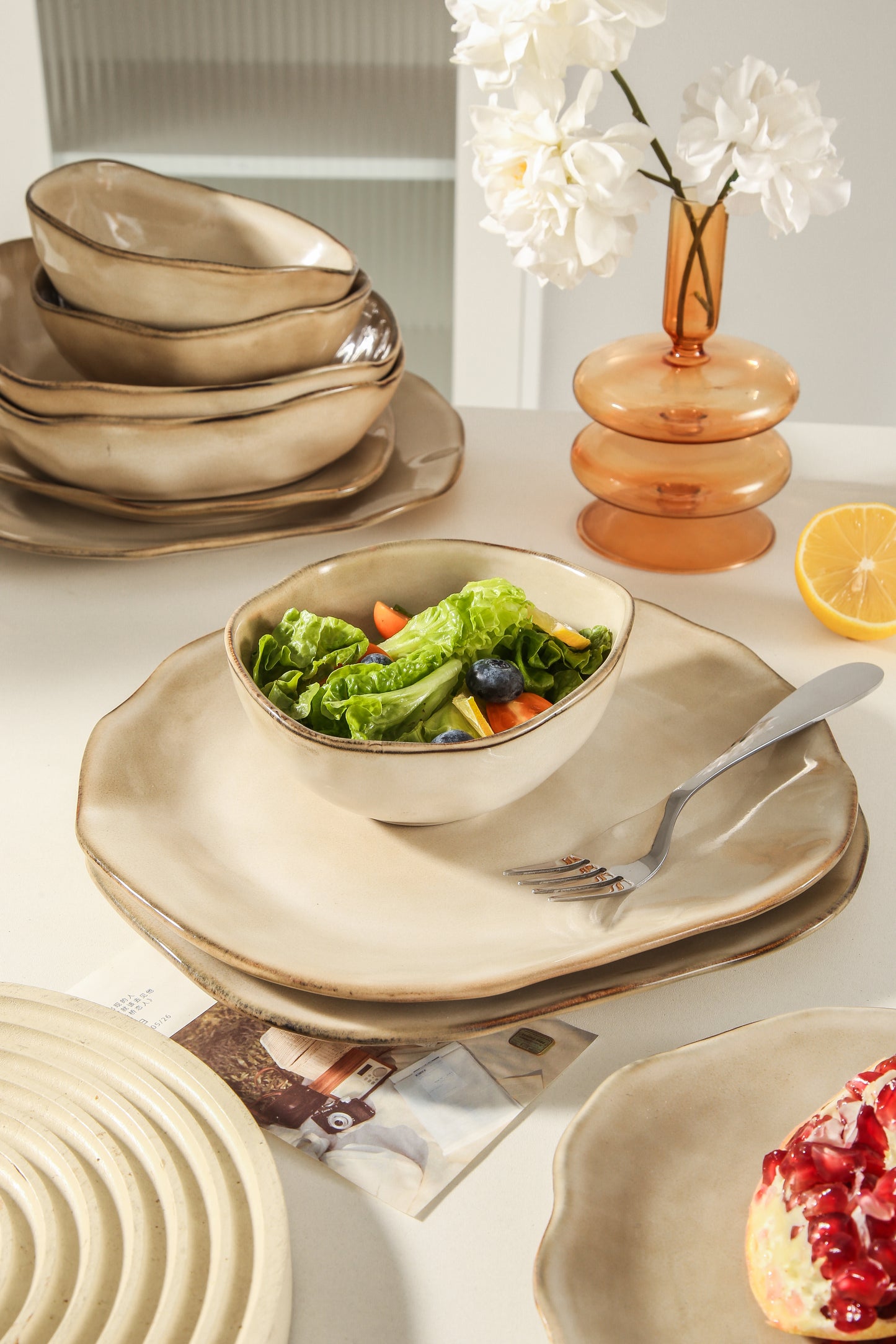 16-Piece Stoneware Set-Crema