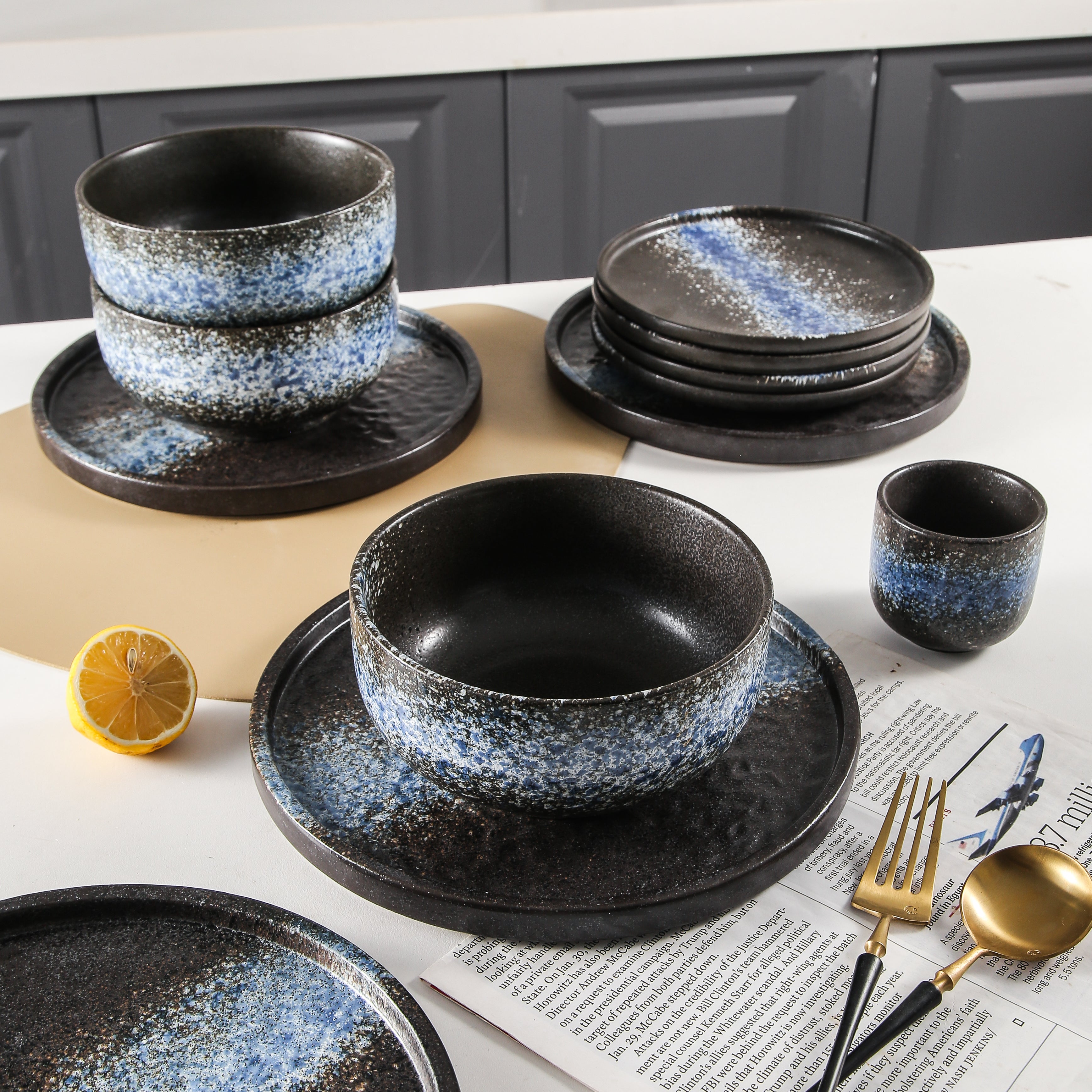 Iroha 16-Piece Stoneware Set